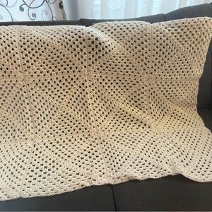Handmade White Crochet Afghan 50 In X 37 In Preowned